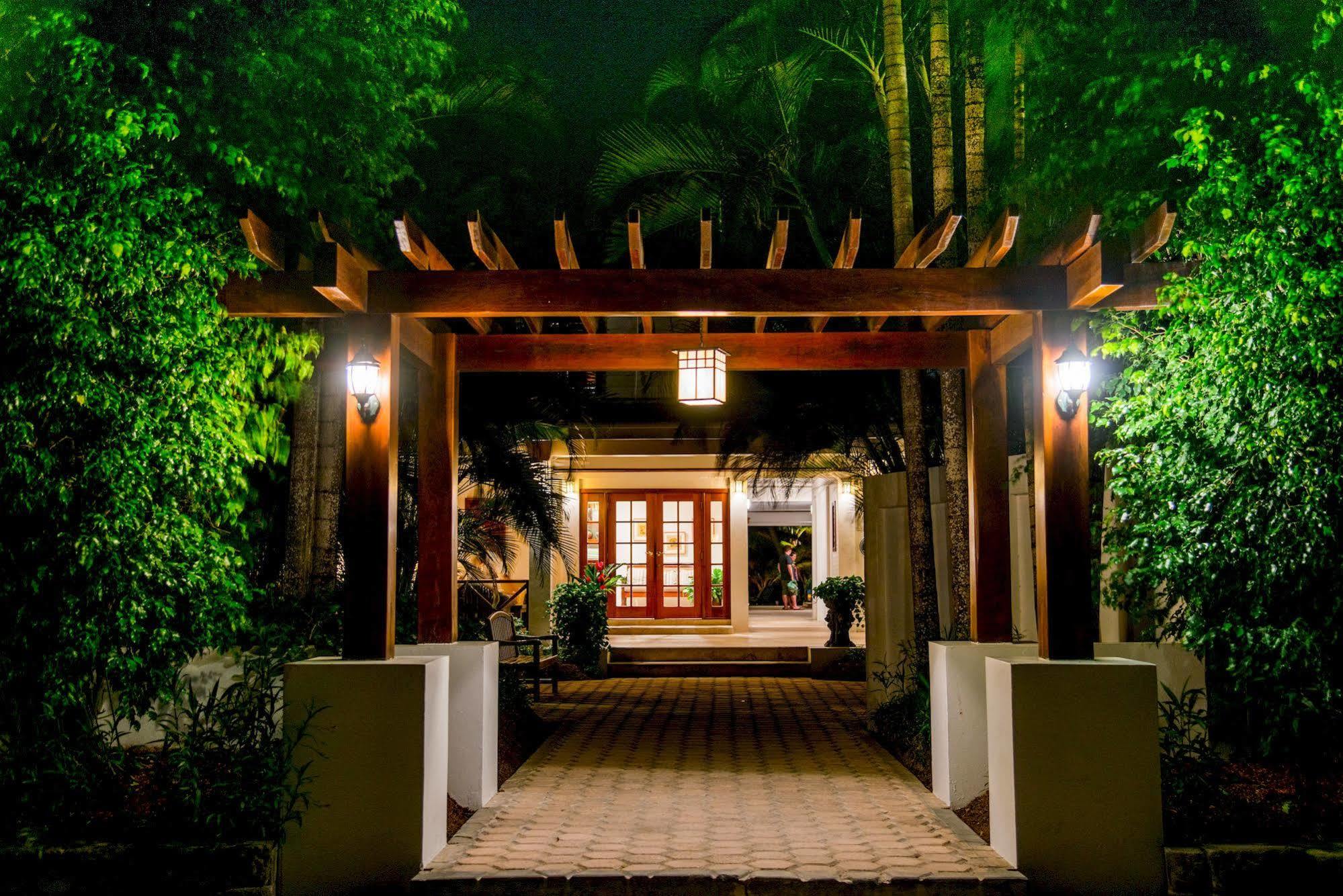 Victoria House Resort & Spa San Pedro  Εξωτερικό φωτογραφία