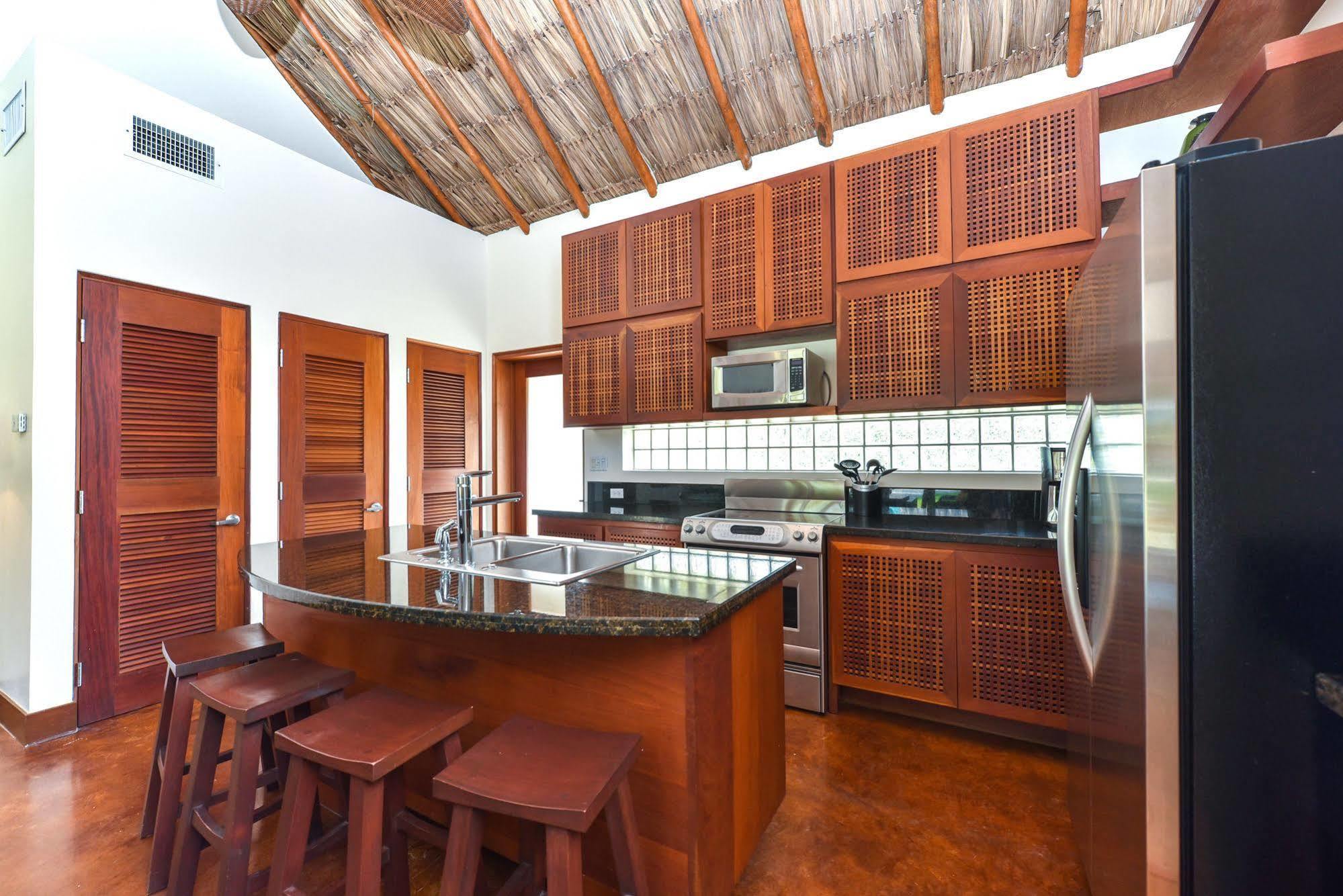 Victoria House Resort & Spa San Pedro  Εξωτερικό φωτογραφία
